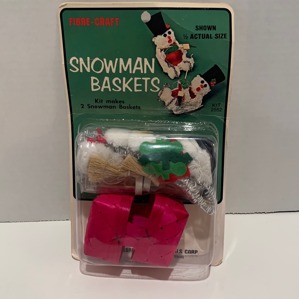 Vintage Fibre-Craft 2 Snowman Baskets Craft Kit #2552